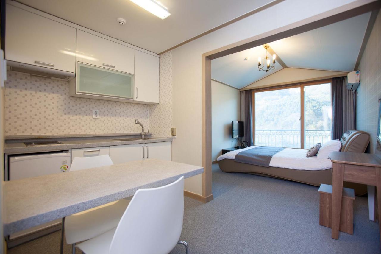 Cheongpyeong Family Hotel カピョン エクステリア 写真