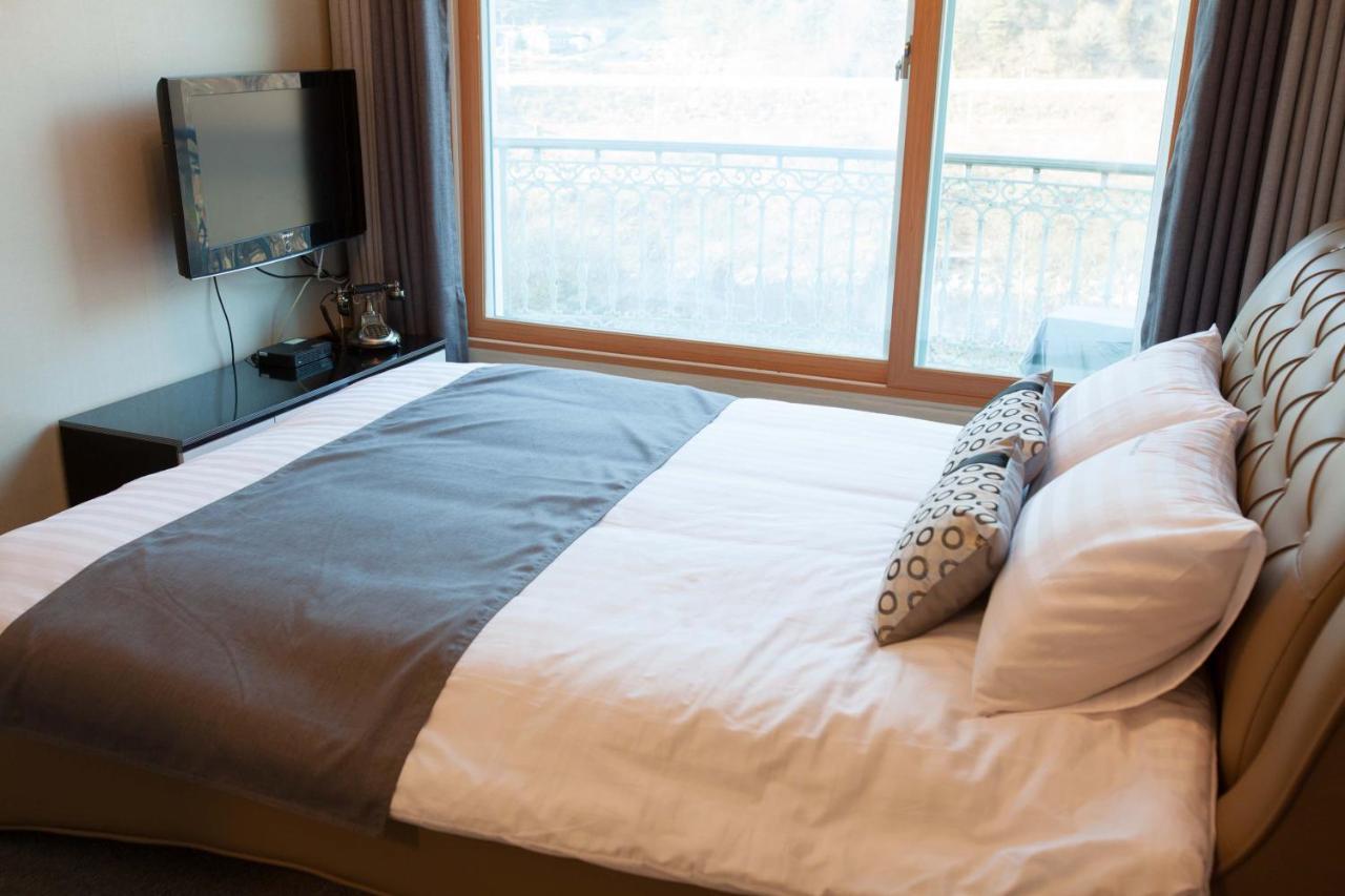 Cheongpyeong Family Hotel カピョン エクステリア 写真